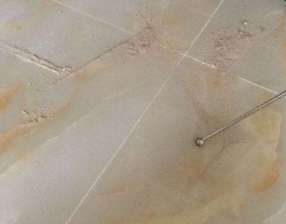 嘉兴市瓷砖空鼓维修公司分享粘合剂选择不当在瓷砖铺贴过程中可能导致以下问题